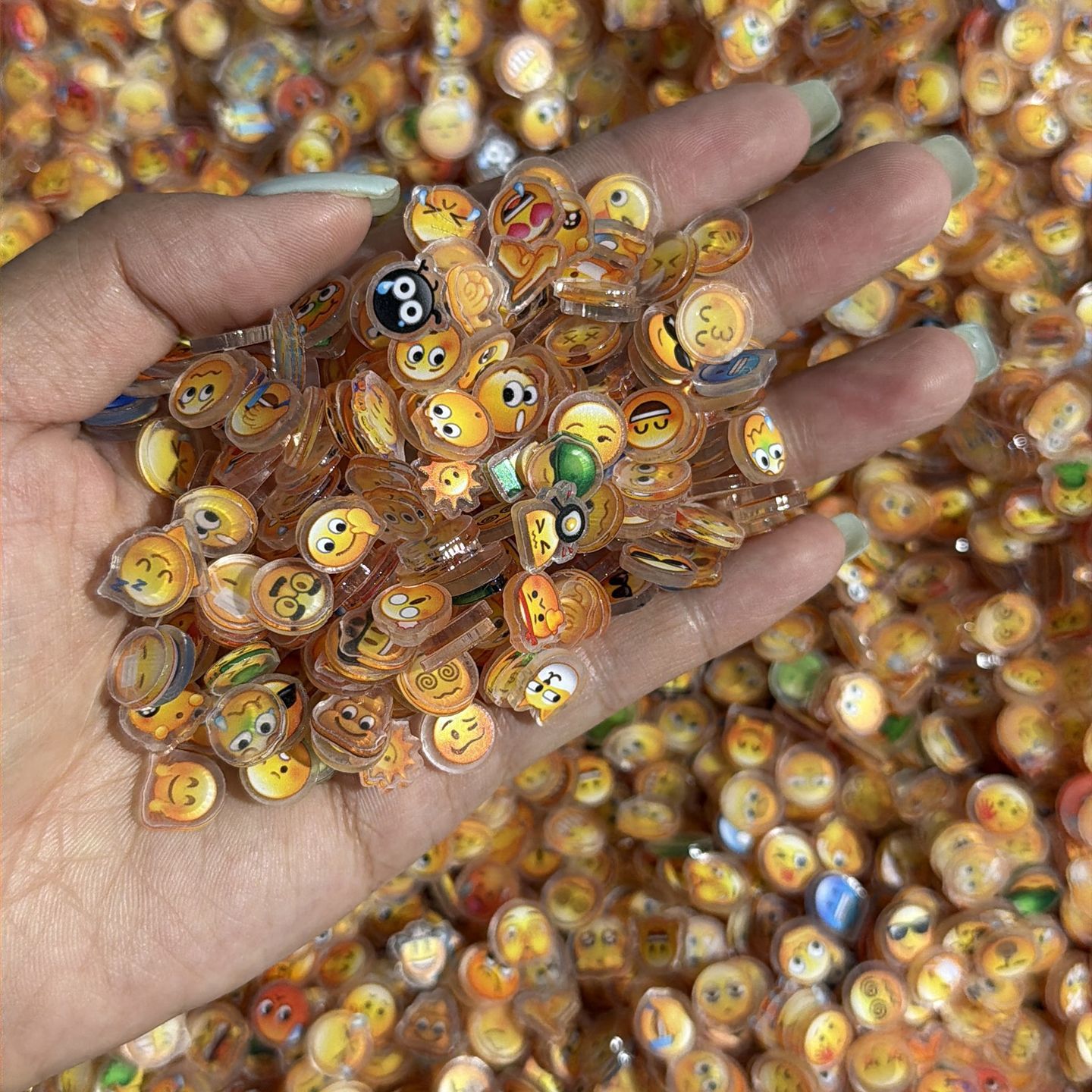 new arrival 1cm emoji acrylic  - Acrylic Cosplay Prop recension och pris